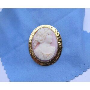 Vintage Beautiful 10K Karat Solid Yellow Gold Floral Pink Cameo Oval Brooch Pin